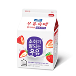 우유속에 딸기과즙